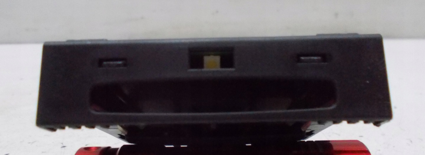 RENAULT LATITUDE 3.0 DCI 12R card reader A2C53185186