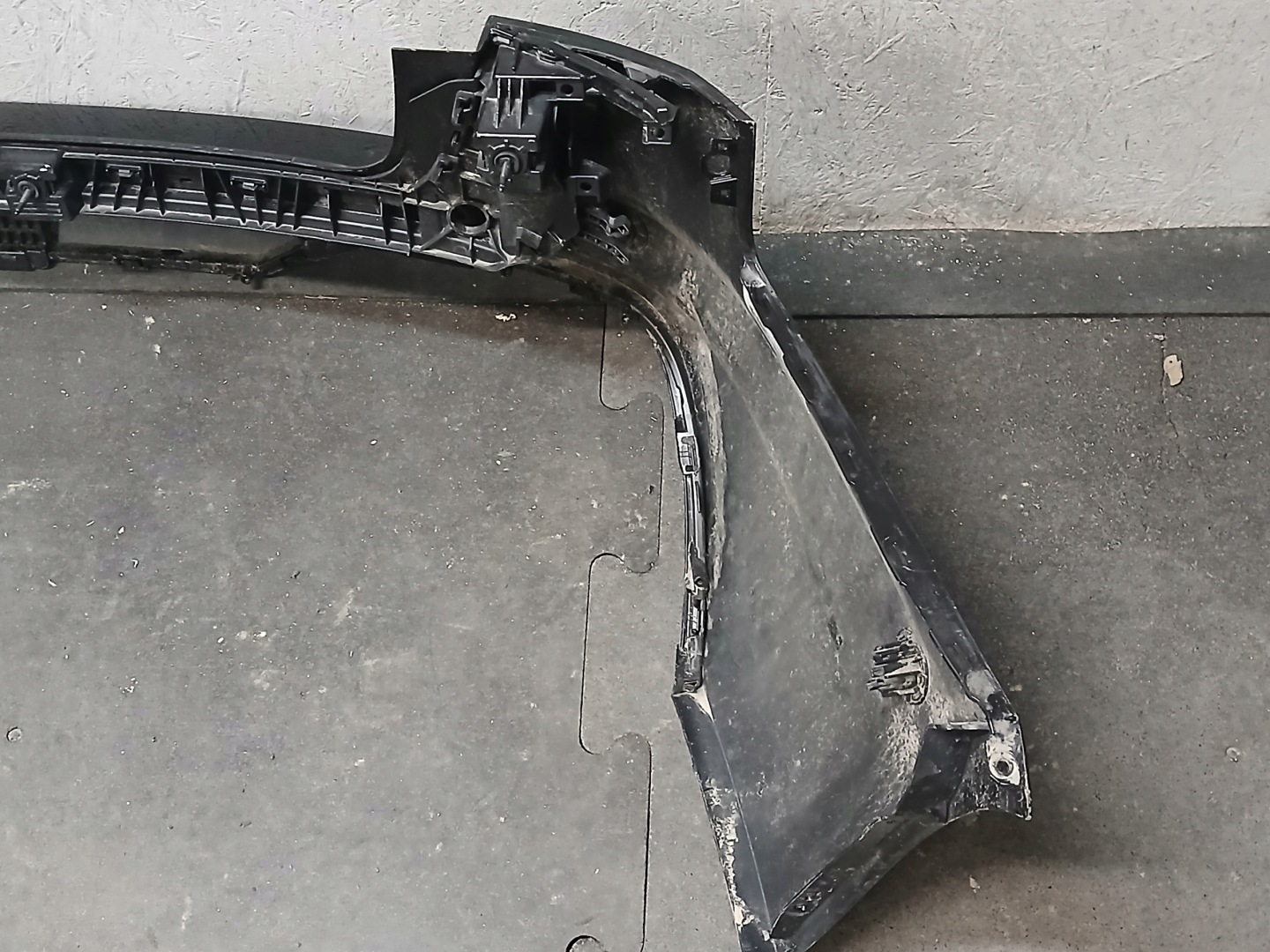 bumper rear part AUDI A4 B9 8W9 KOMBI LIFT 19