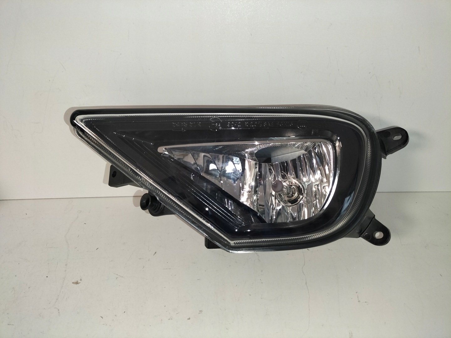 fog light light left VW TOUAREG II LIFT 14-18
