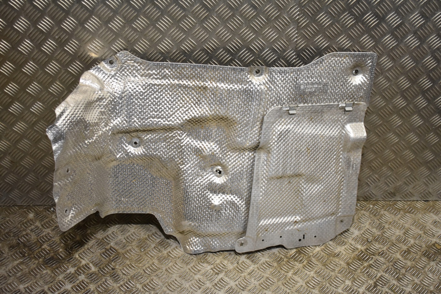 IDEALNA Blende Abdeckung TERMICZNA MERCEDES W167 1