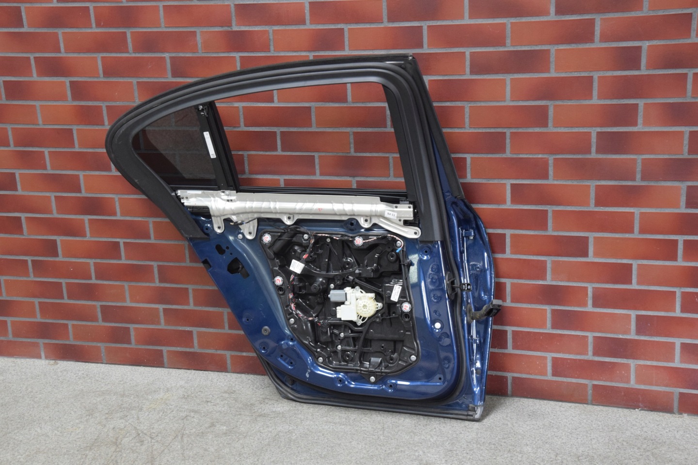 Tür links heck hinten BMW 7 G11 Farbe C1M