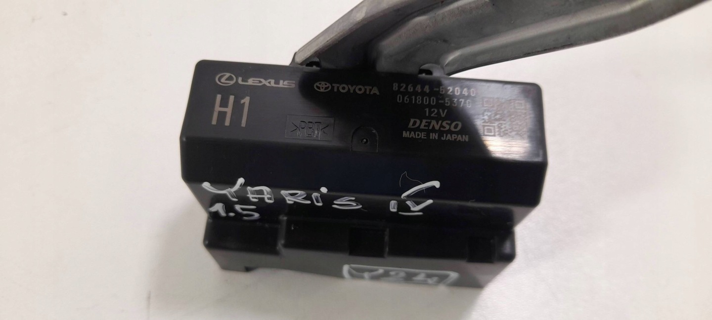 Toyota Yaris IV XP21 1,5H control unit module 8264452040 (Y24)