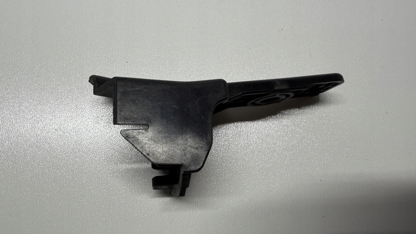 KIA RIO IV V holder lights UCHO right front 17-25
