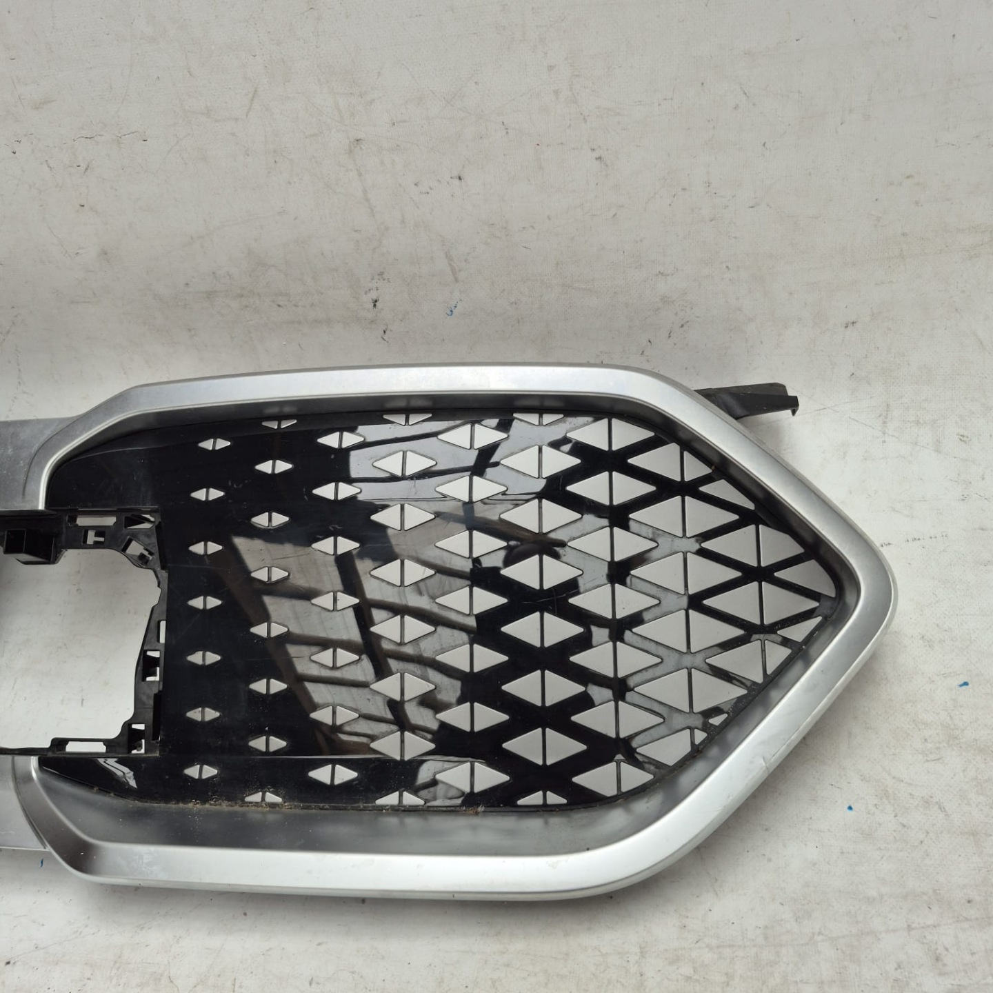 BMW X2 IX2 U10 23- grill grille radiator 5A4B3D3