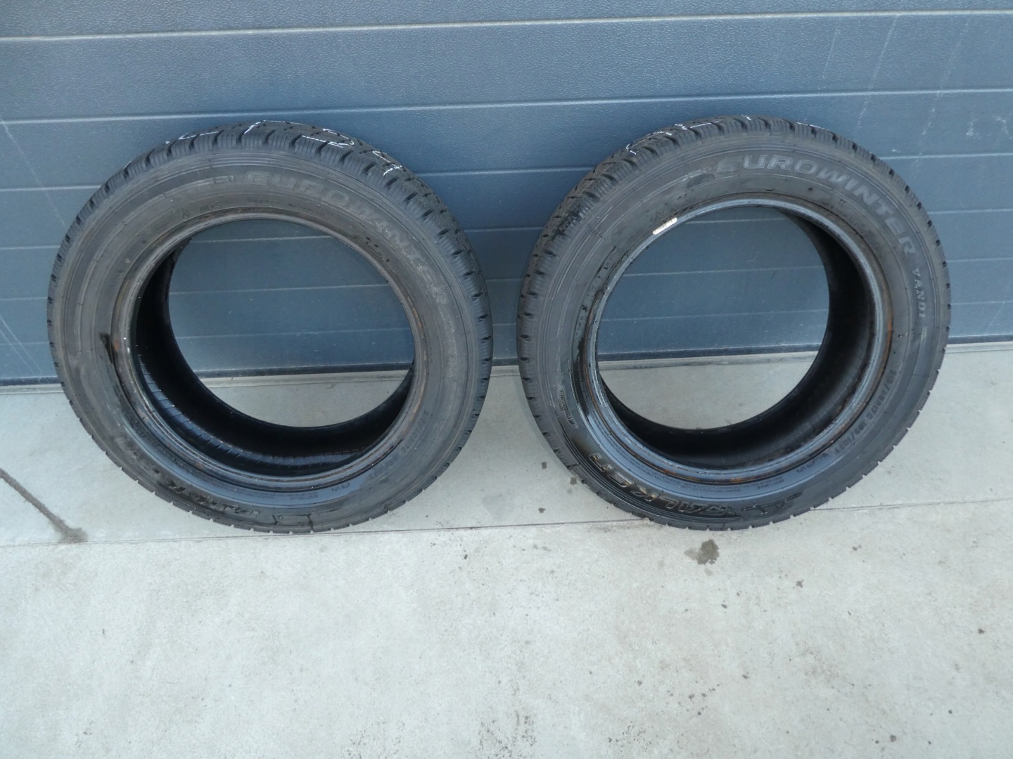 2X tyres Falken 215/60/17C 2018R