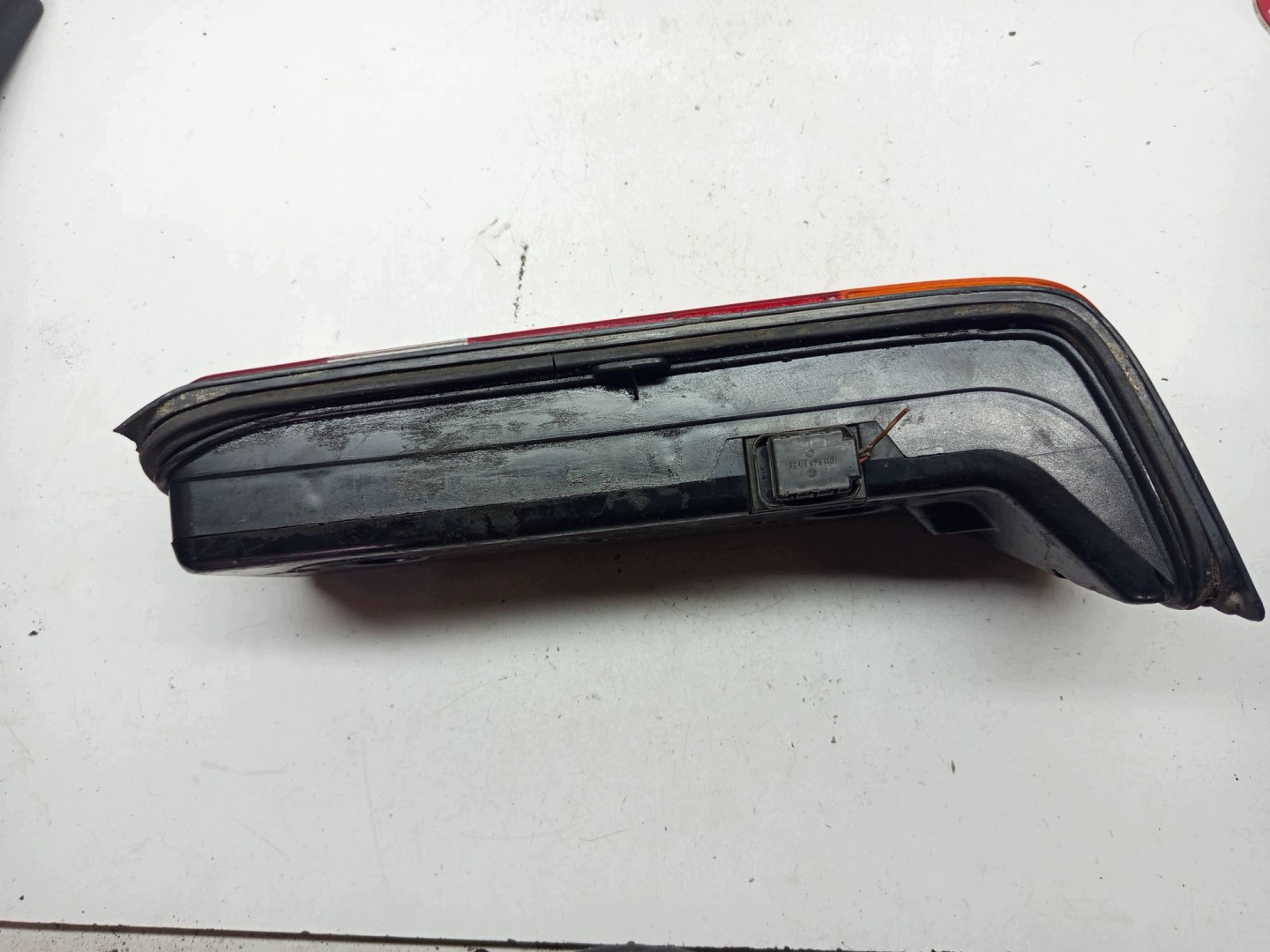 light right rear part Mercedes 190E W201 2.0 44463