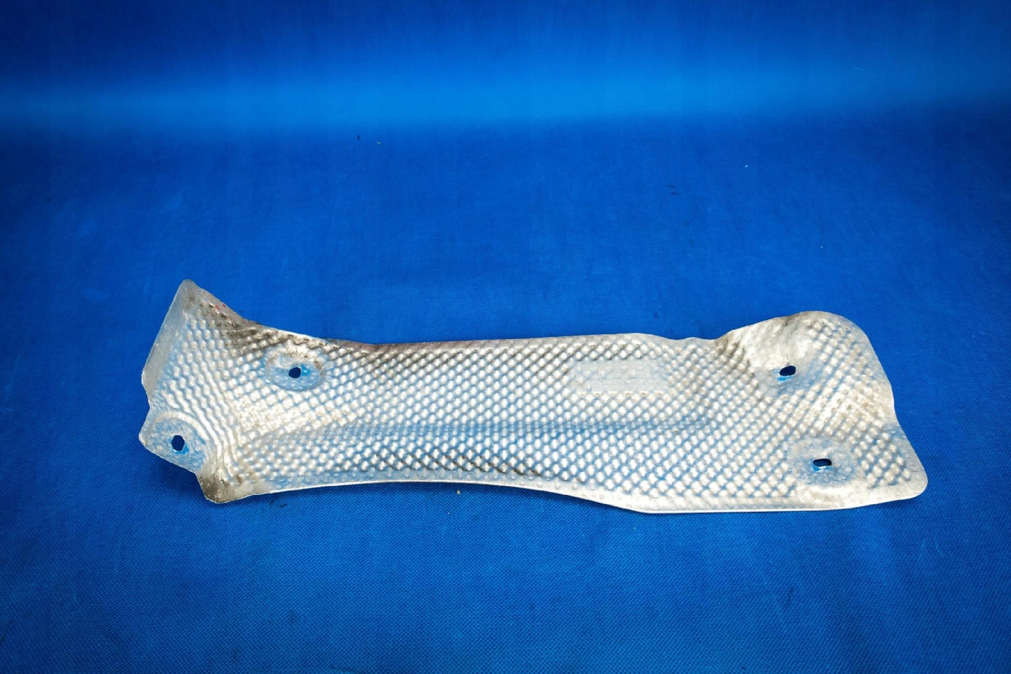 Blende Abdeckung termiczna tank Audi A6 A7 4G 4G0201308