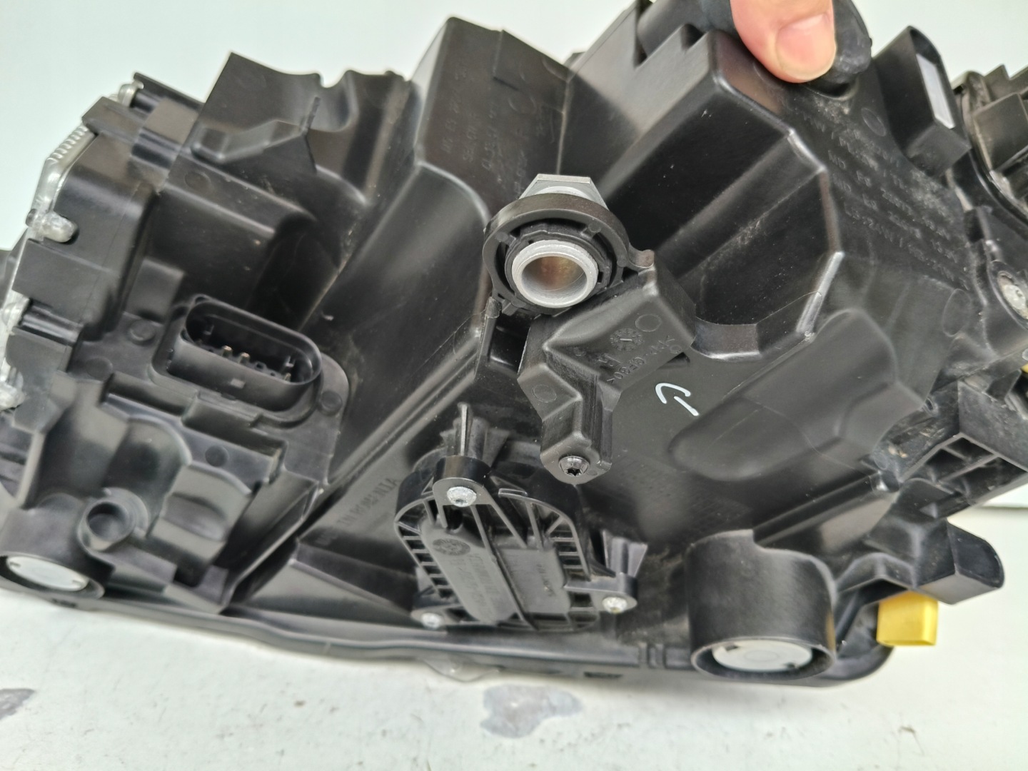 light right REFLEKTOR SKODA SCALA 657 18- FULL LED