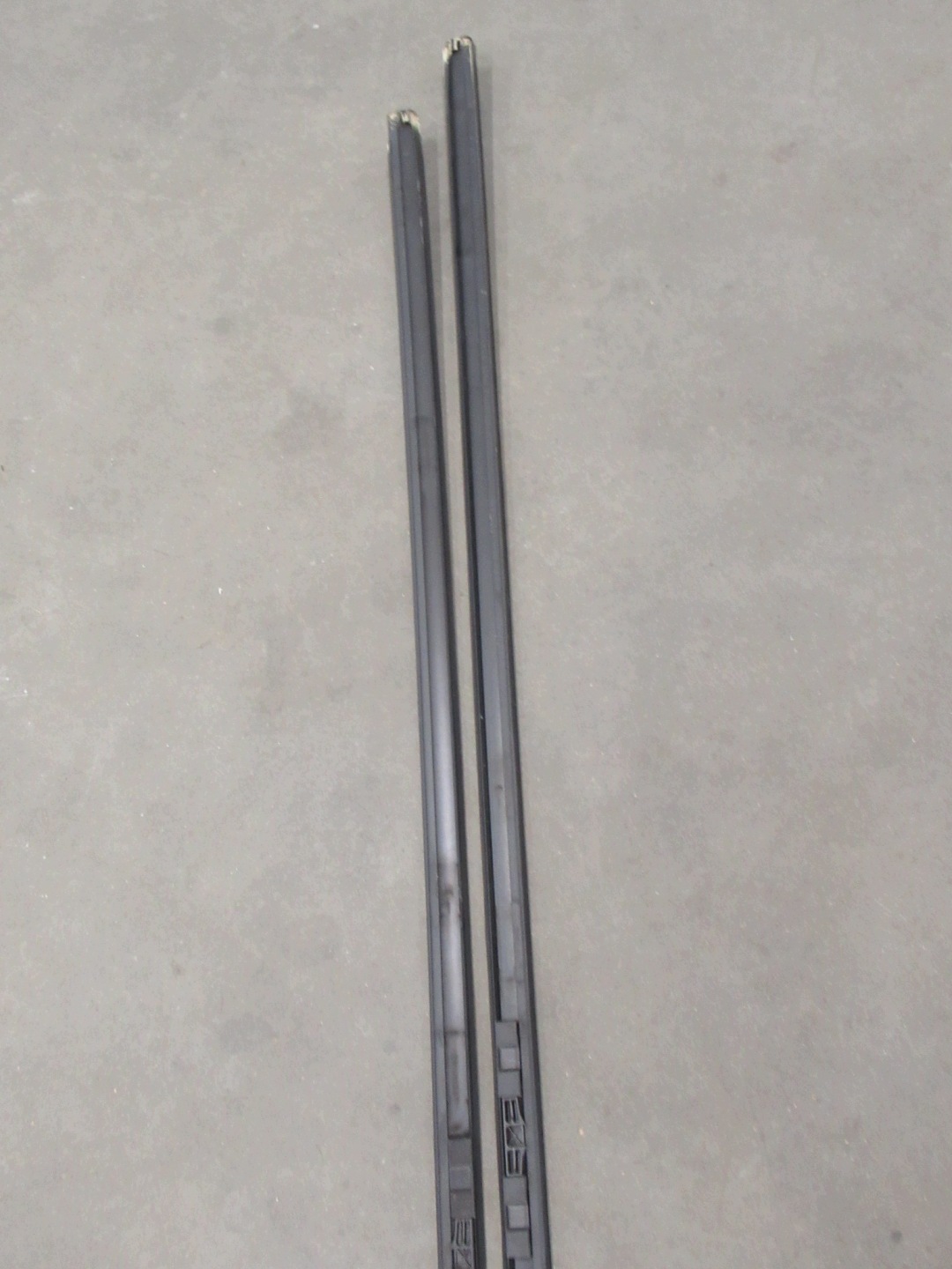 Moulage ozdobne Toit BMW e61 KOMBI 475 Blacksapphire KOMPLET
