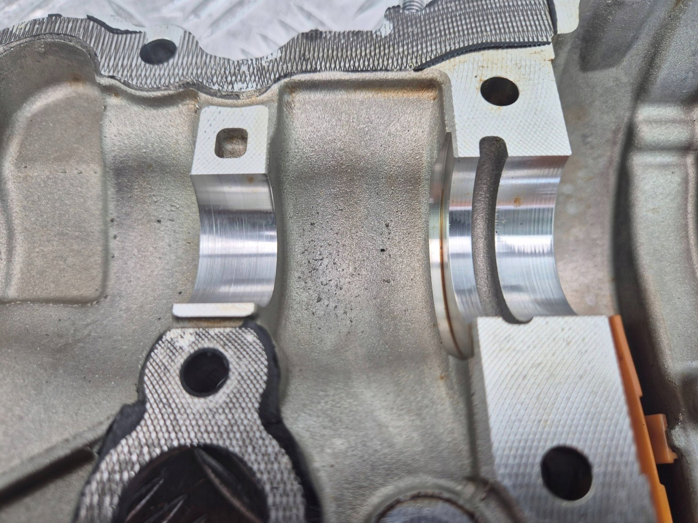 MERCEDES E200 W213 Abdeckung der Ventile A2640101907