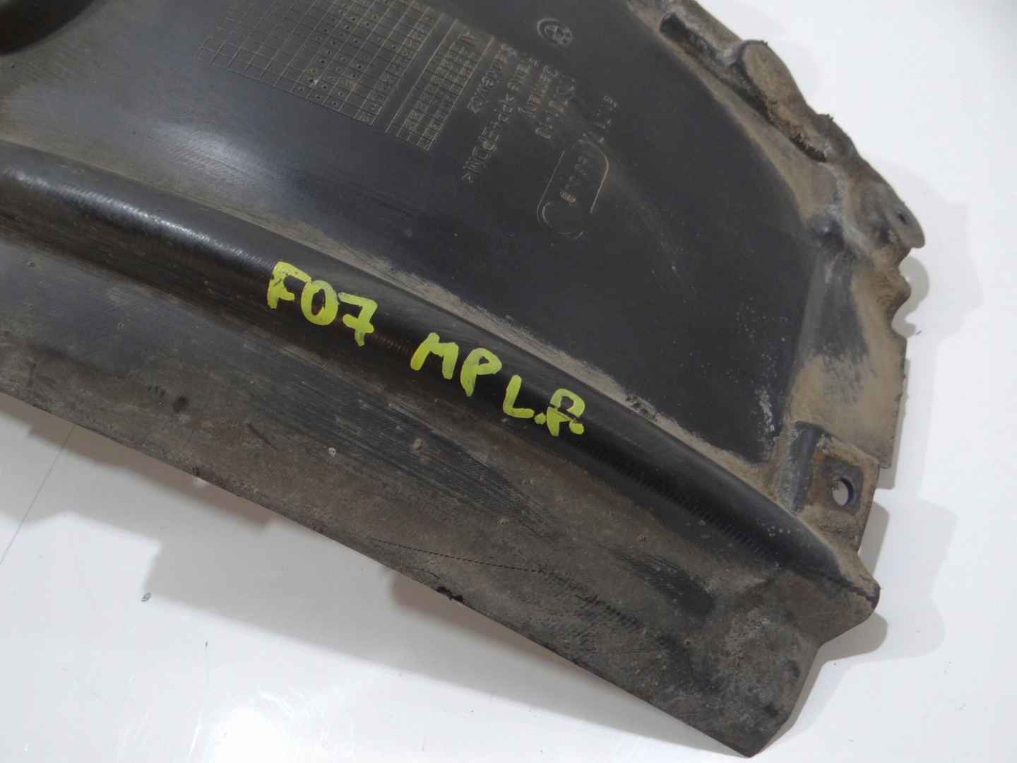 mudguard left front BMW F07 M PAKIET OE 7198509 (16657885)