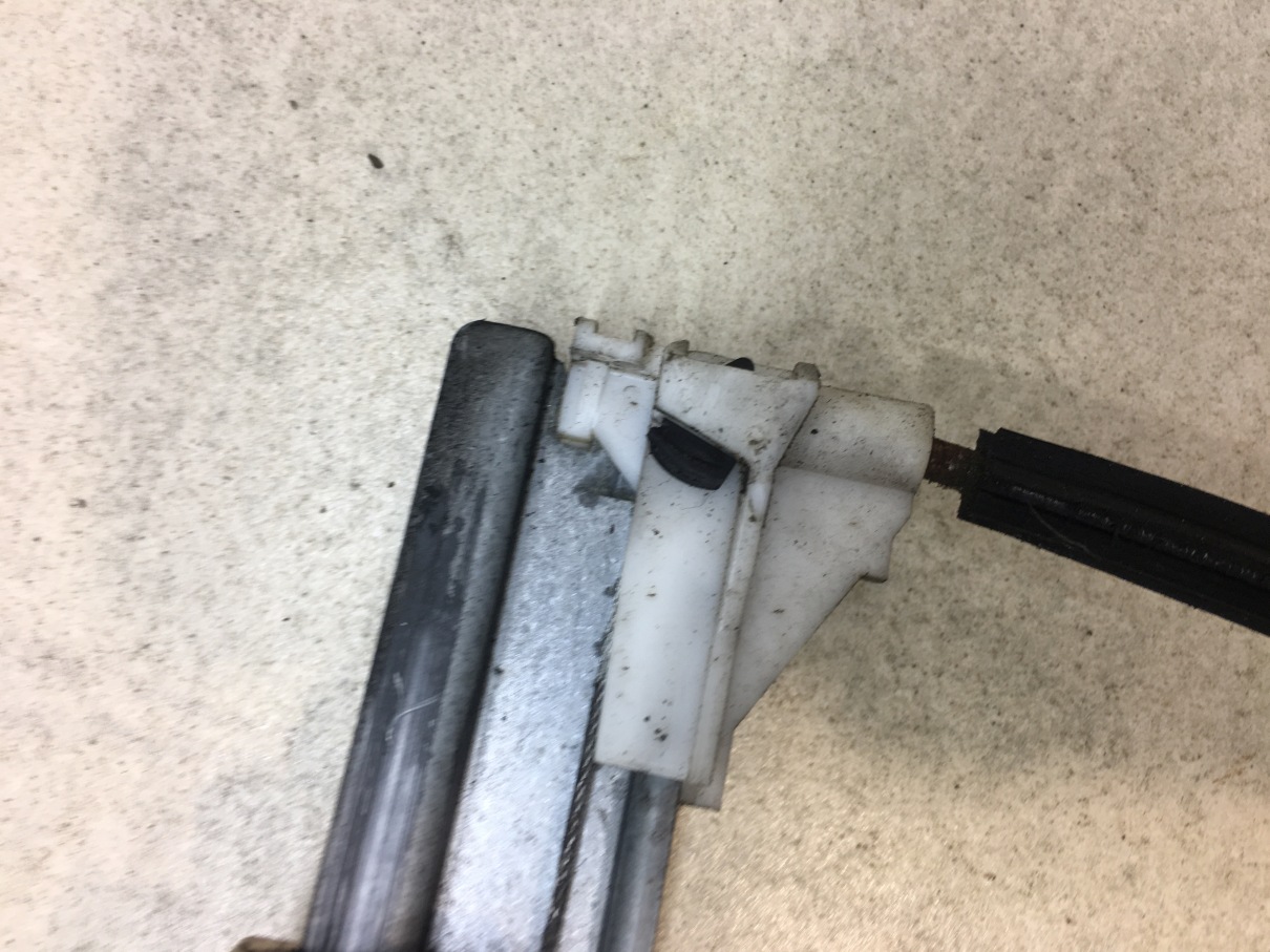 window regulator left front SCENIC and FL 400733T7