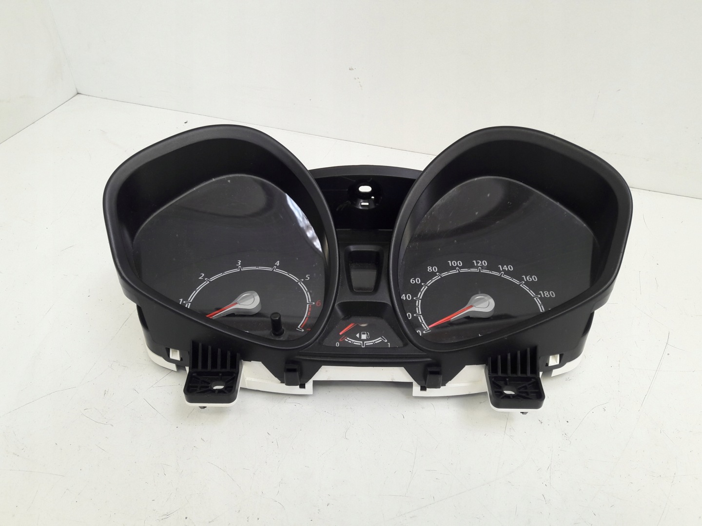 dials 8A6T10849AK Ford Fiesta MK7