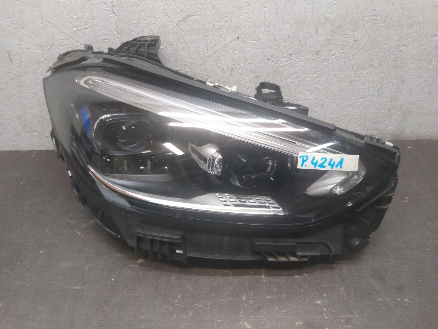 light front right MERCEDES C KLASA W206 FULL LED DIGITAL LIGHT A2069062204