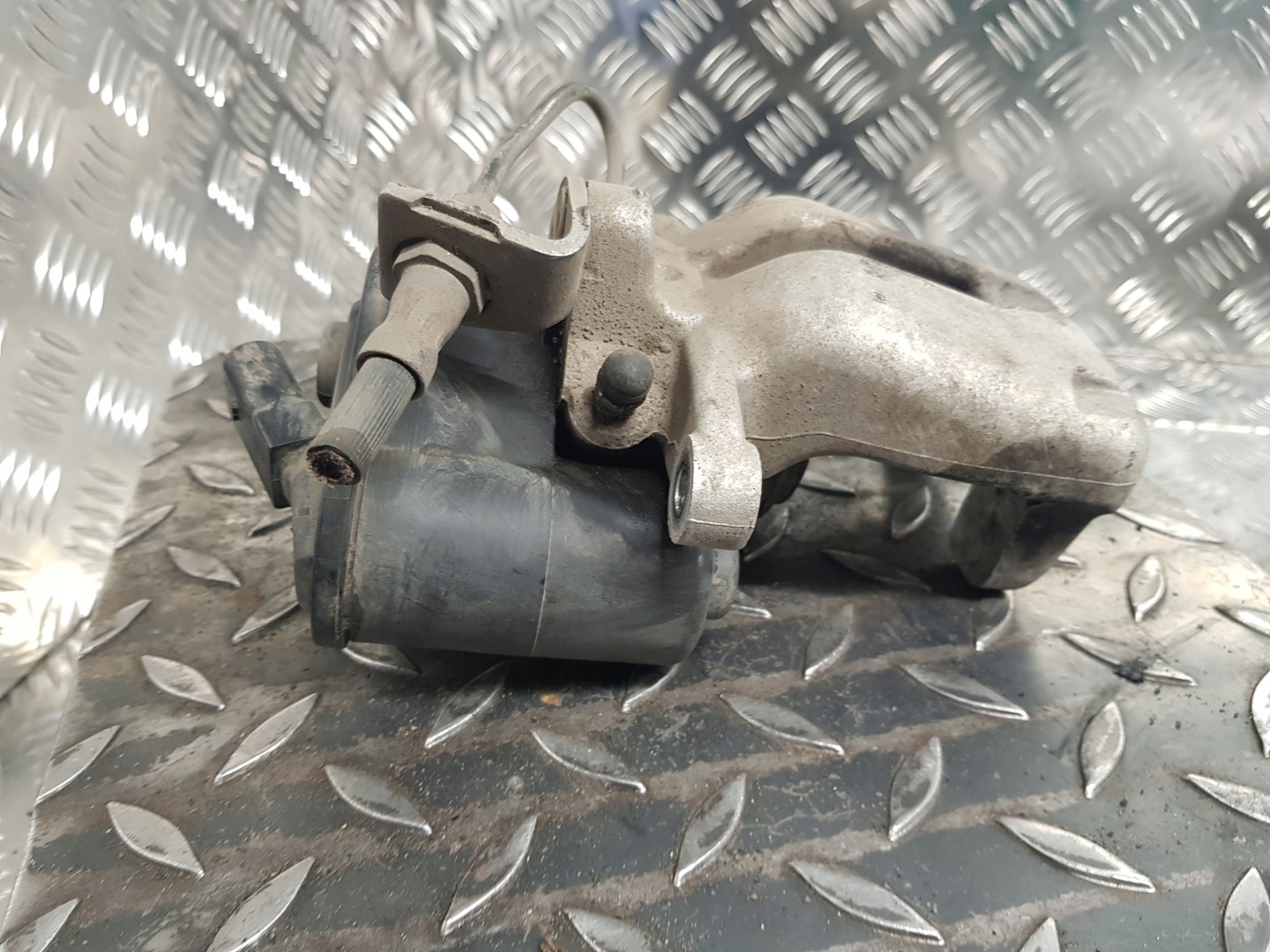 caliper brake right rear part rear VOLKSWAGEN PASSAT B6