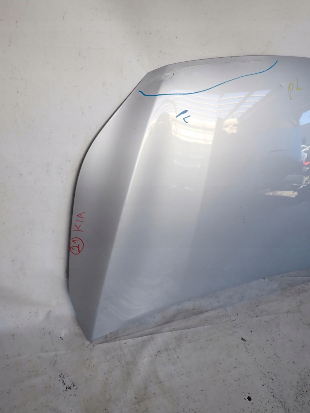 KIA XCEED 19- Cofano