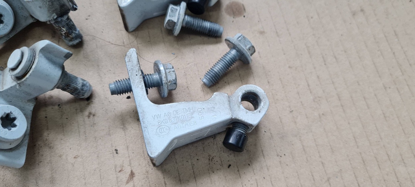 A5 8T LIFT hinge hinges door left left front SPORTBACK LS9R 8K0831401B