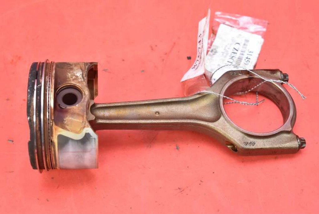 piston connecting rod N46B20B BMW E90 E91 2.0i 150 KM 04-10