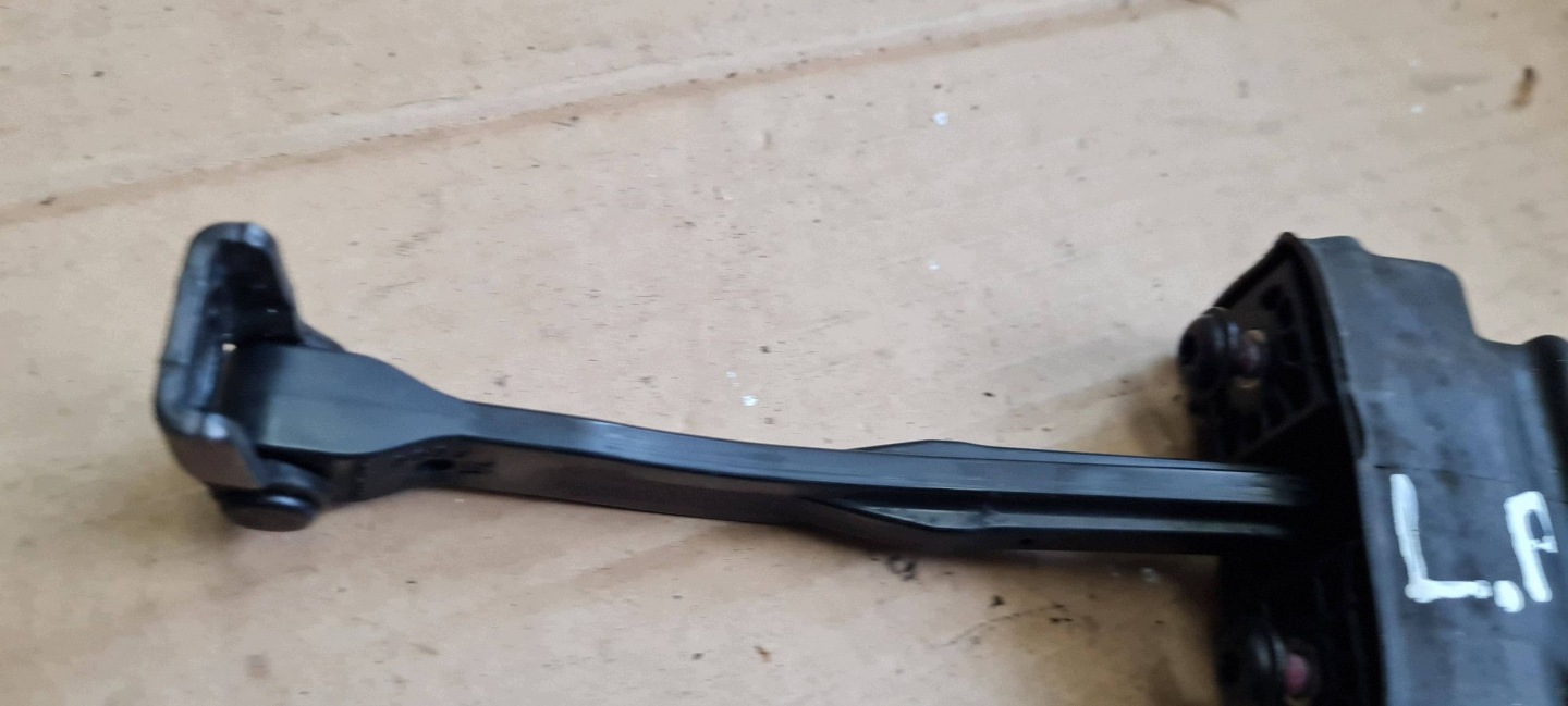 A7 4G S7 limiter door left right front 4G8837249A