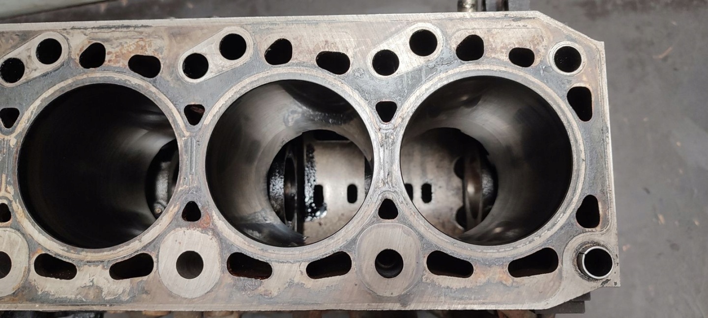 Blok dol Motore Ford Connect 1,8 TDCI R3PA