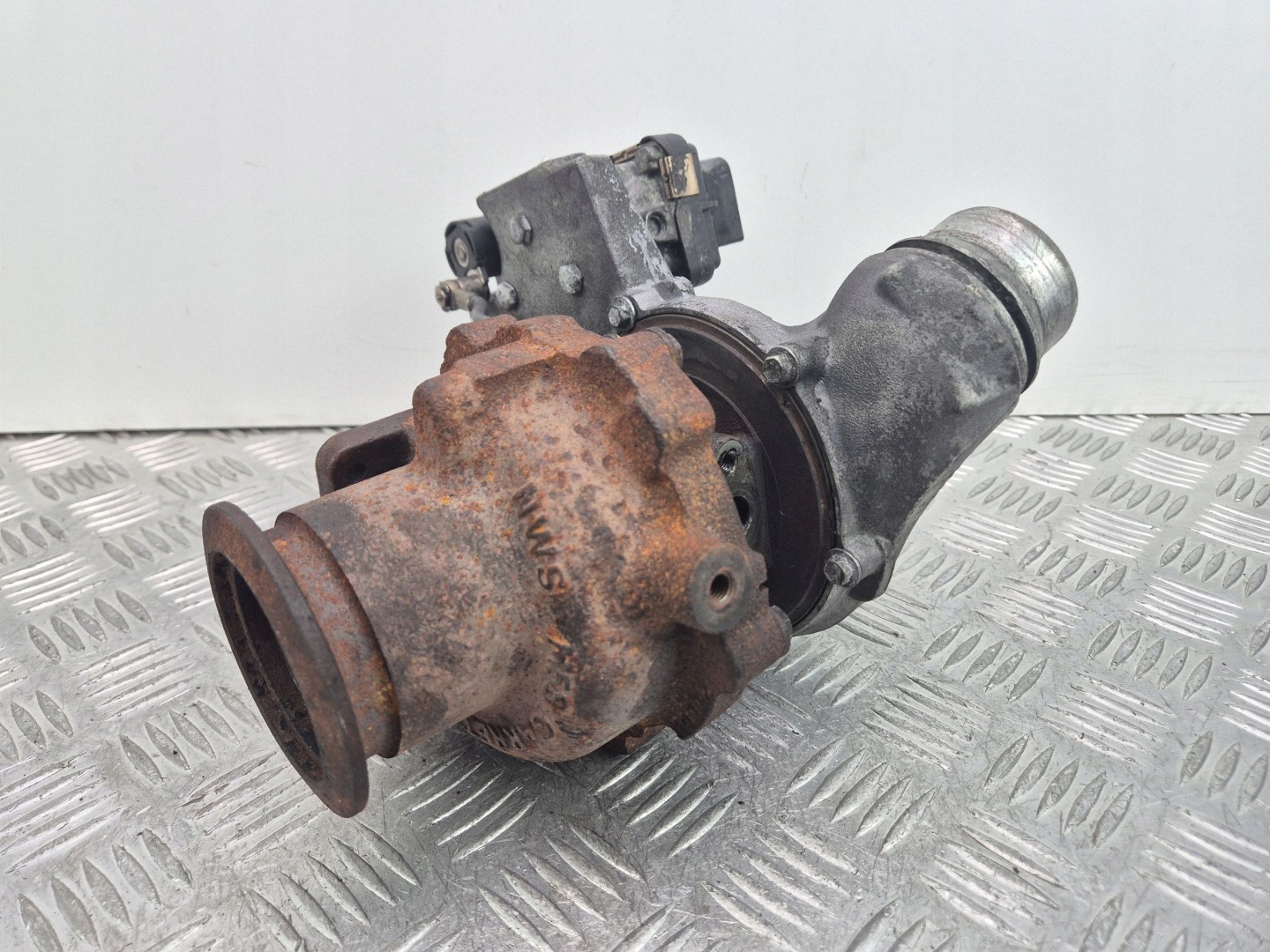 BMW 3 E90 E91 320d turbo 7800594 N47D20A