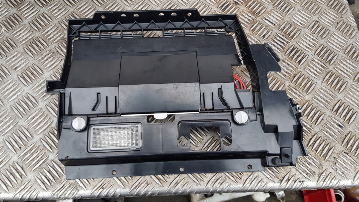 BMW E39 Blende Abdeckung Handschuhfach Sicherungen 8159711