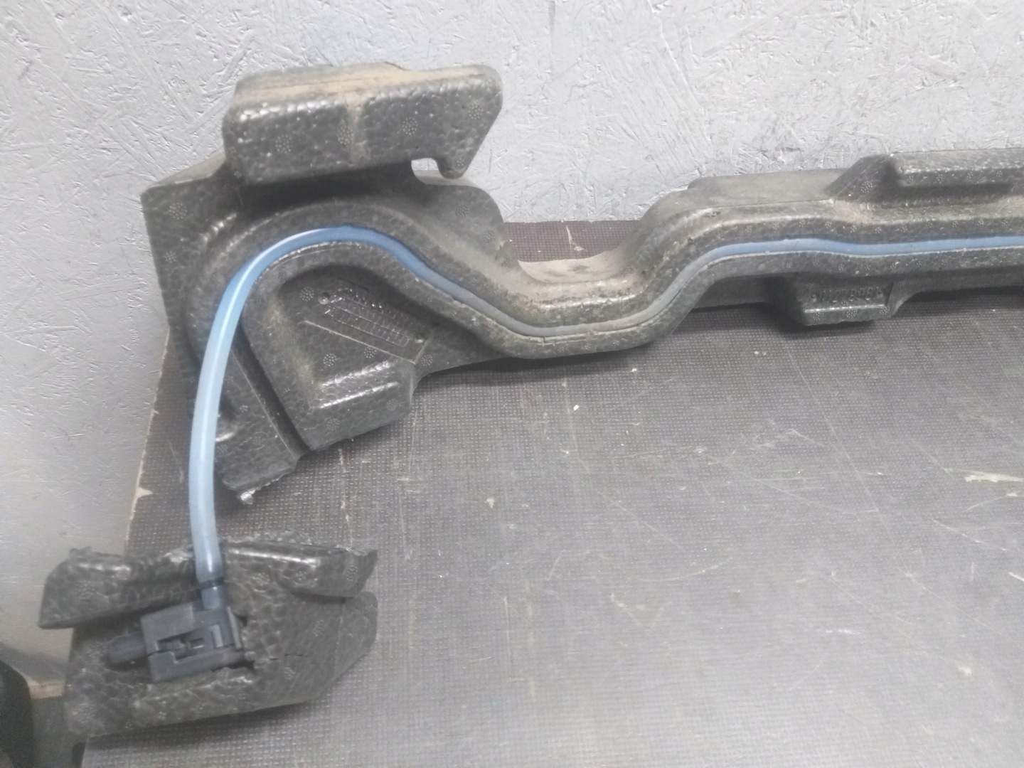 Stoßstangenträger vorne ABSORBER Sensor MERCEDES EQA W243 A2438802000