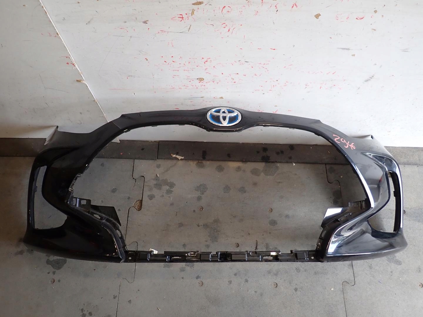 bumper front front TOYOTA YARIS IV 2020- 52119-K0050