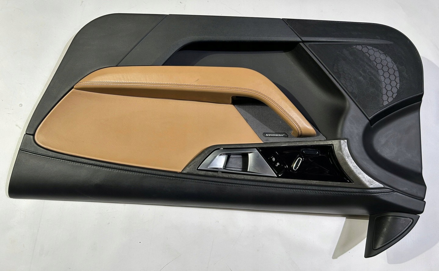 side door right right upholstery side Jaguar F-Type x152 2013r