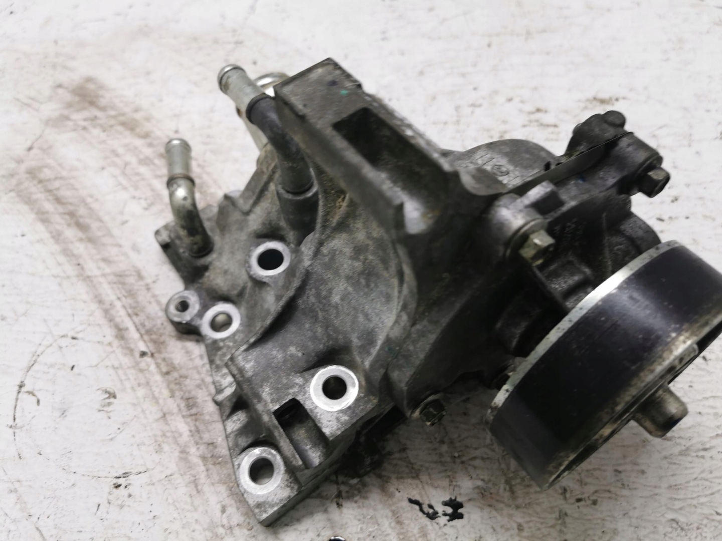 water pump NISSAN QASHQAI II 1.6 Dig-T 13