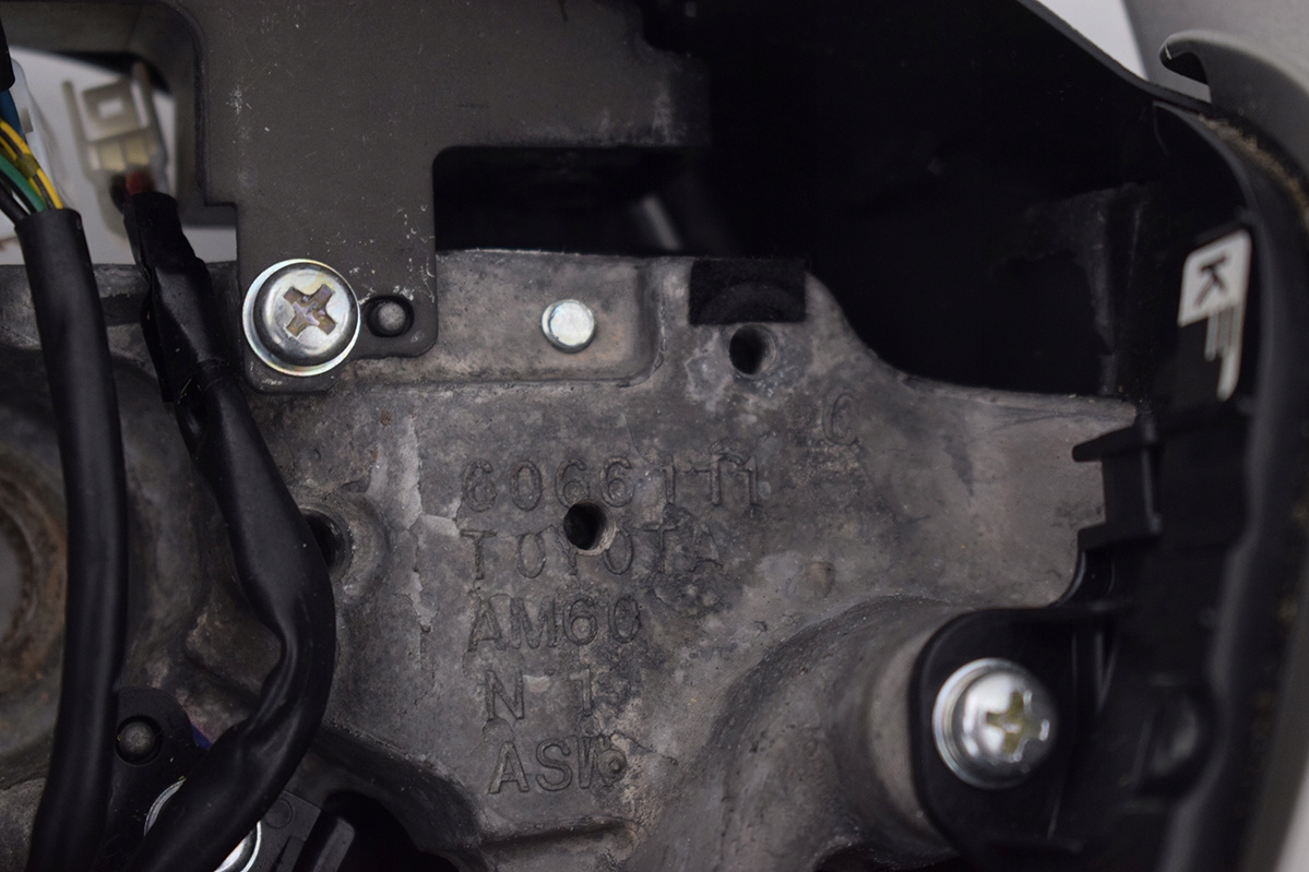 volante * WIELOFUNKCYJNA TOYOTA AURIS e E15 LIFT
