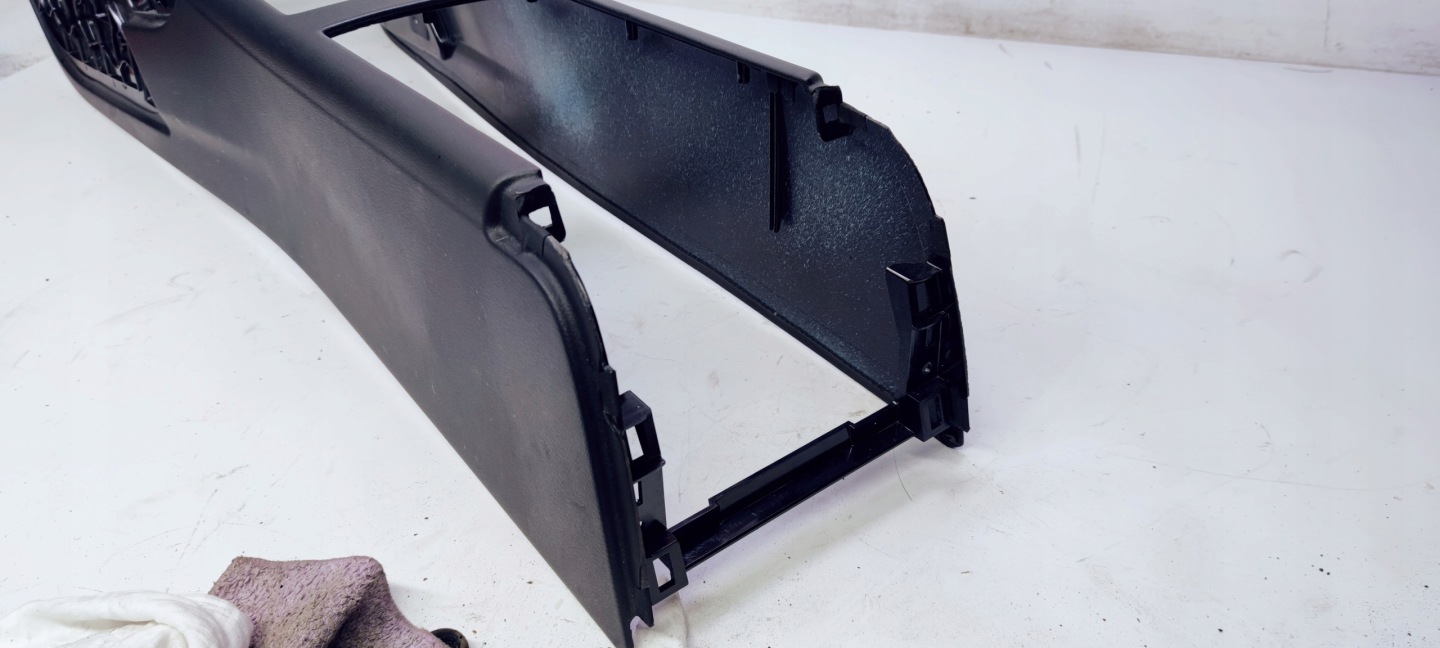 TUNEL mitte AUDI A6 C7 A7 4G0863244B