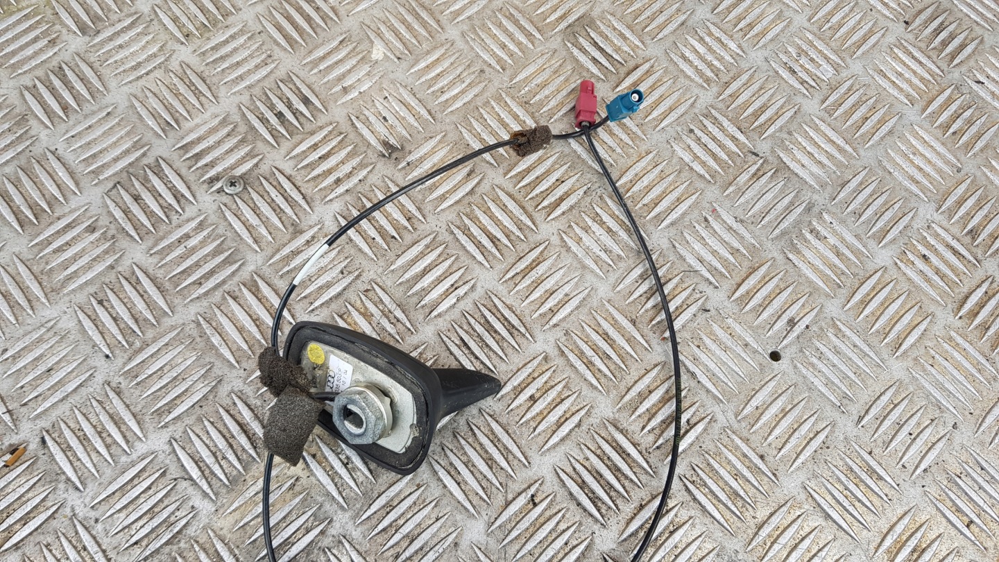 AUDI A8 D3 Antenne Toit REKIN 4E0035503P