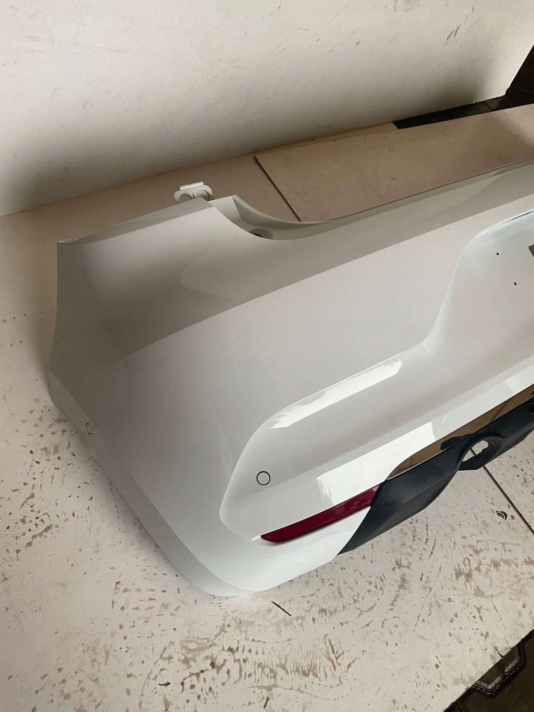 RENAULT CLIO V BUMPER REAR REAR PART 6 PDC BIALY OV369