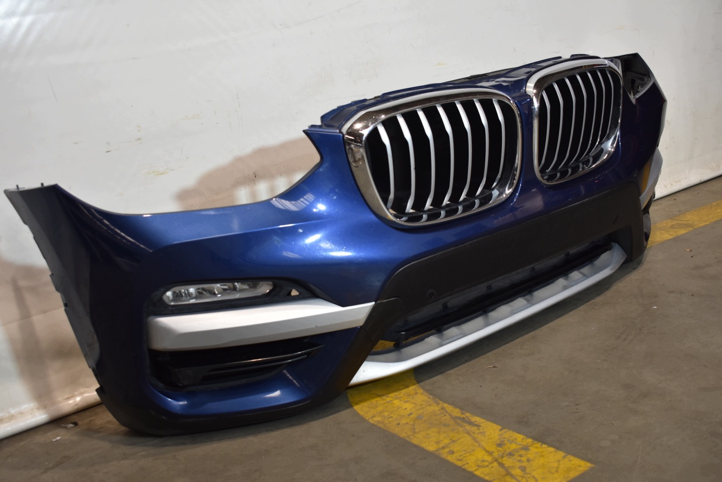 IDEALNY bumper front front 4 PDC colour C1M BMW X3 G01 X-LINE 1