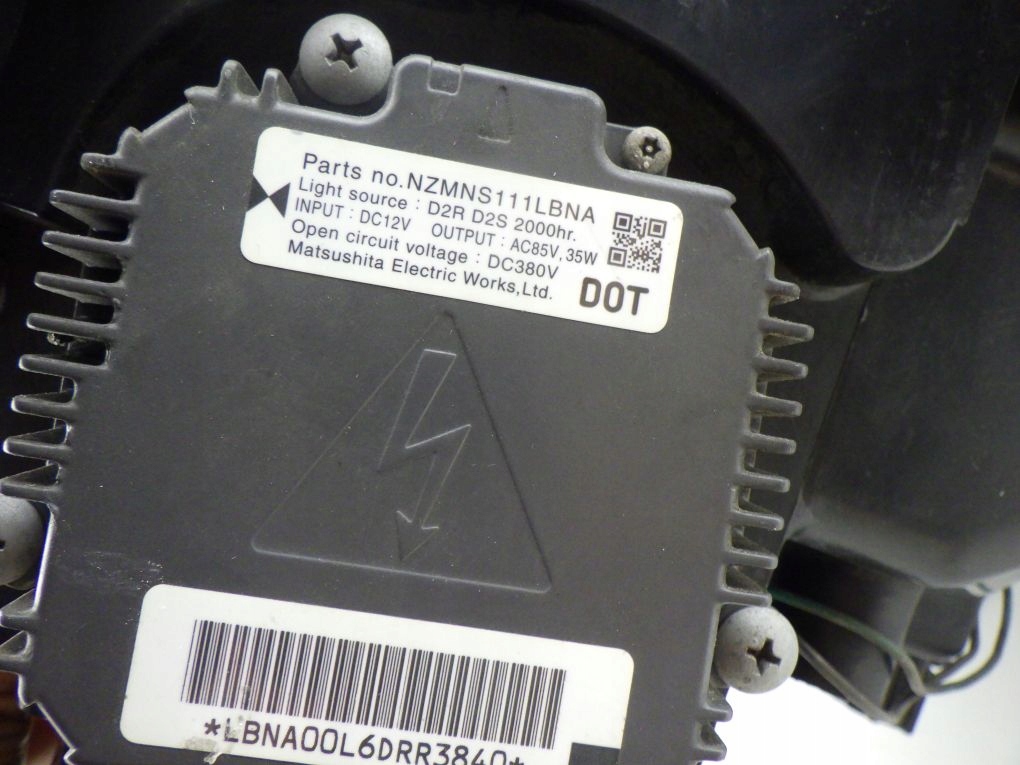 NISSAN X-TRAIL XTRAIL II T31 2007- XENON light right