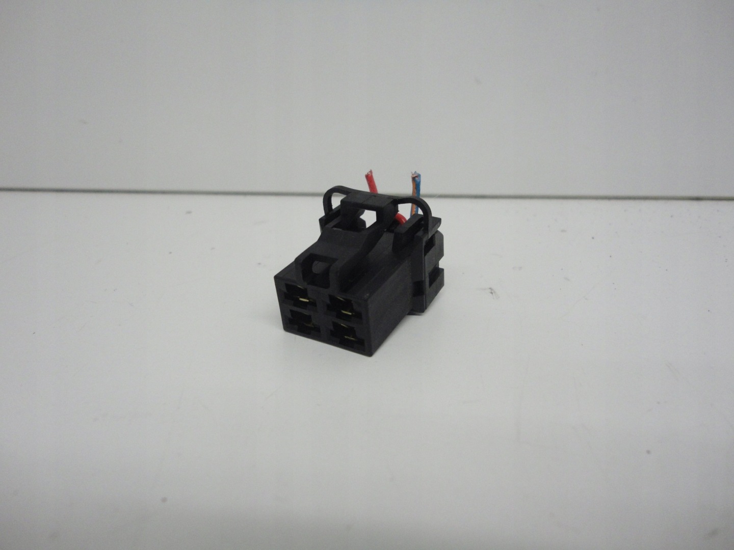 KIA CEED II WTYCZKI KOSTKI SENSOR STOPU 2012
