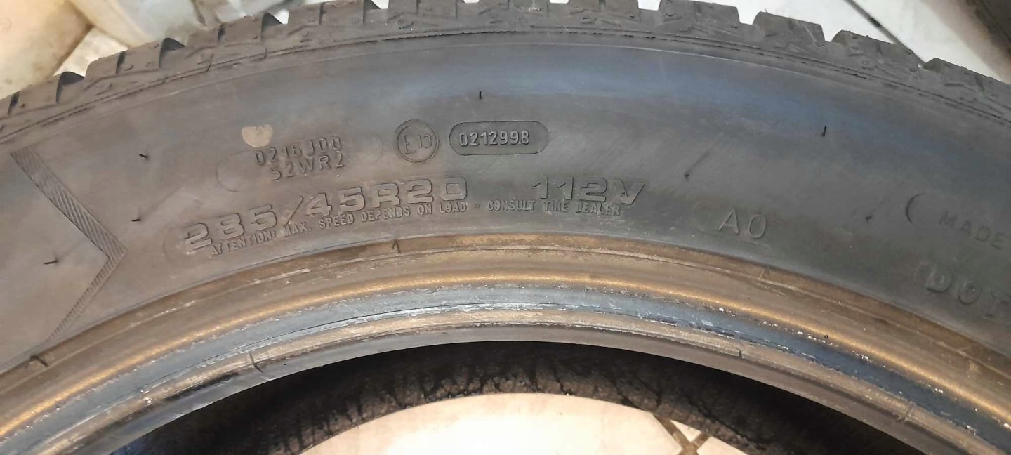 GOODYEAR ULTRAGRIP 8 PERFOMANCE 285/45R20 112V XL