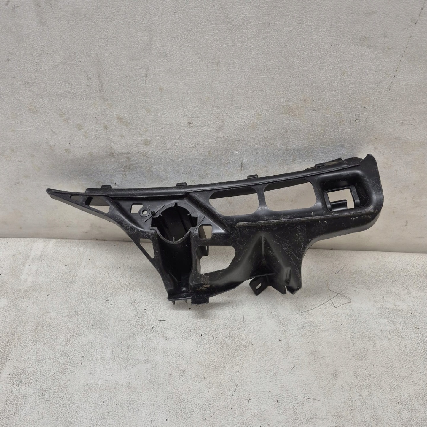VW GOLF VI 6 08-12 holder support right front front