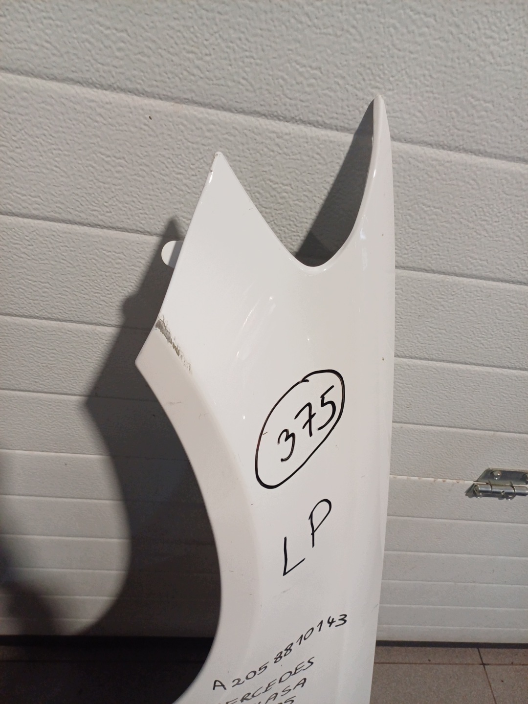 fender left front front MERCEDES C- KLASA W 205