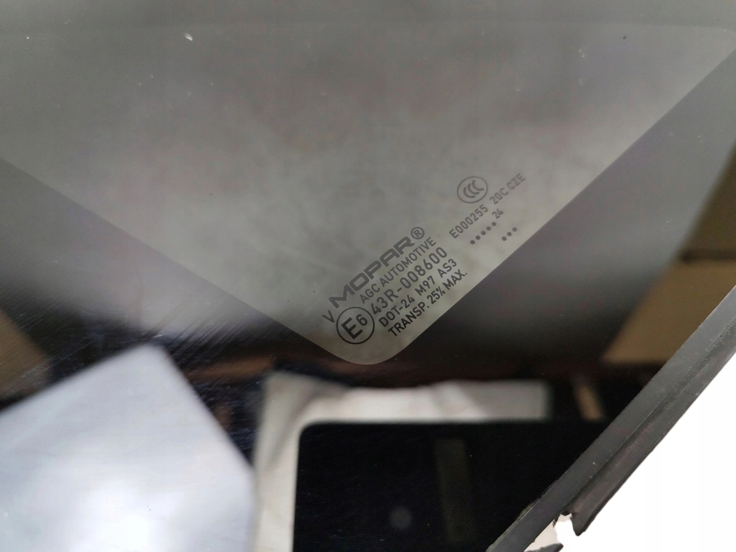 window bodywork left rear part PEUGEOT 3008 III E3008 III (2024-)