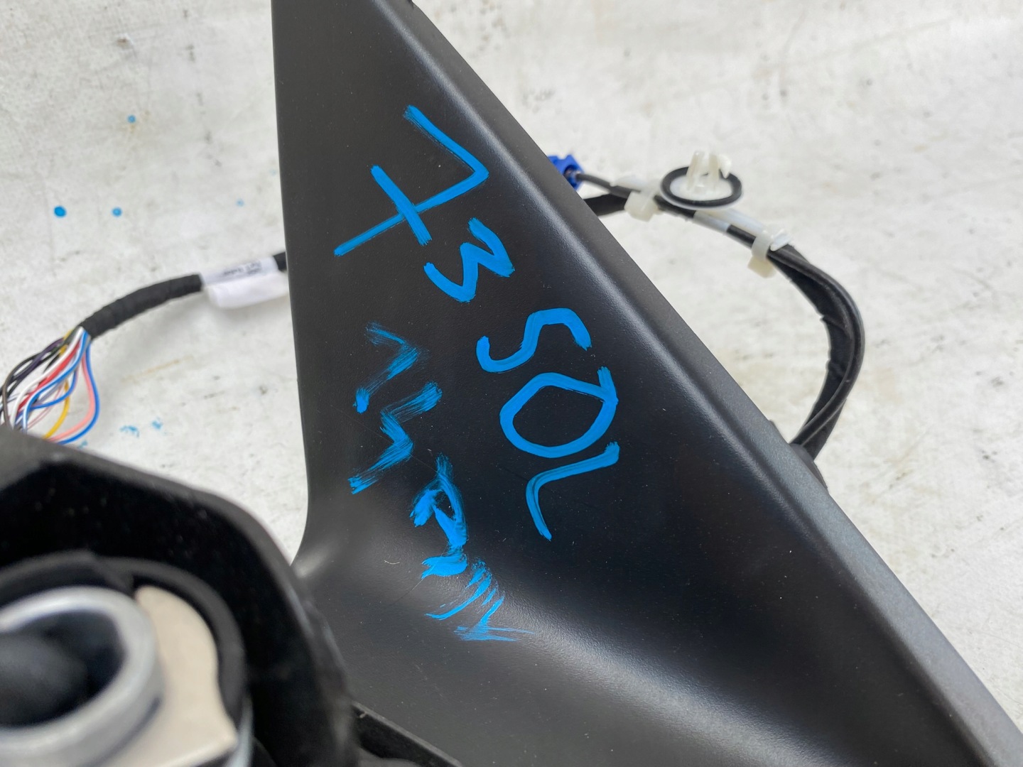 AUDI E-TRON 4KL 22- mirror right support 14PIN 4KL857410