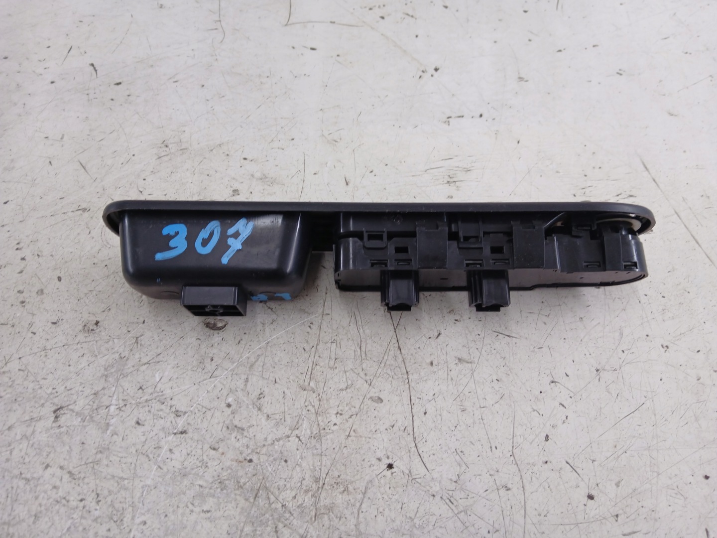 PEUGEOT 307 LIFT PANEL okna levý předek