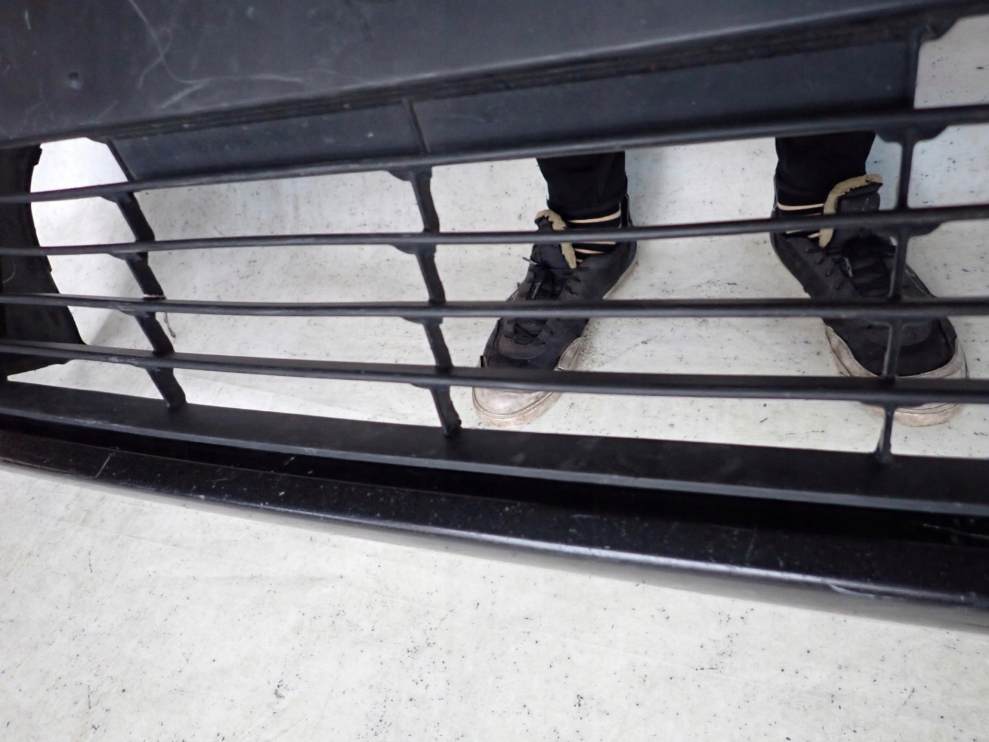 TOYOTA COROLLA E21 sedan front bumper grid 52119-02Q10 SPR PDC