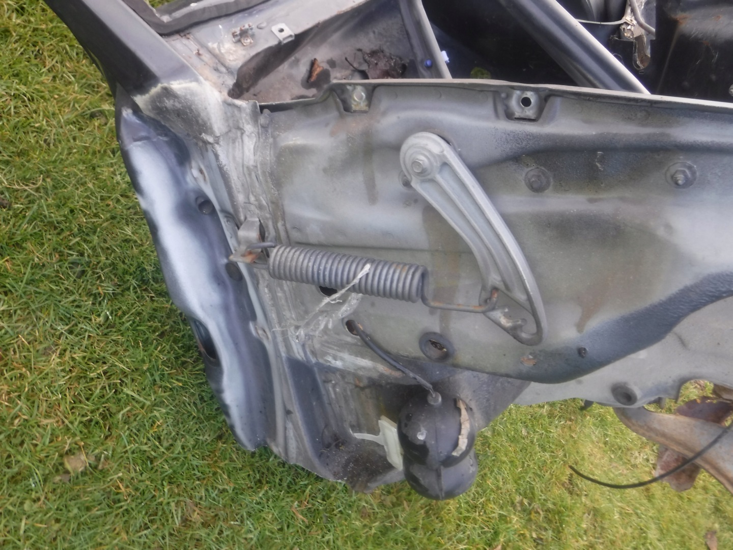 mercedes w124 pillar windows rama sedan kombi front
