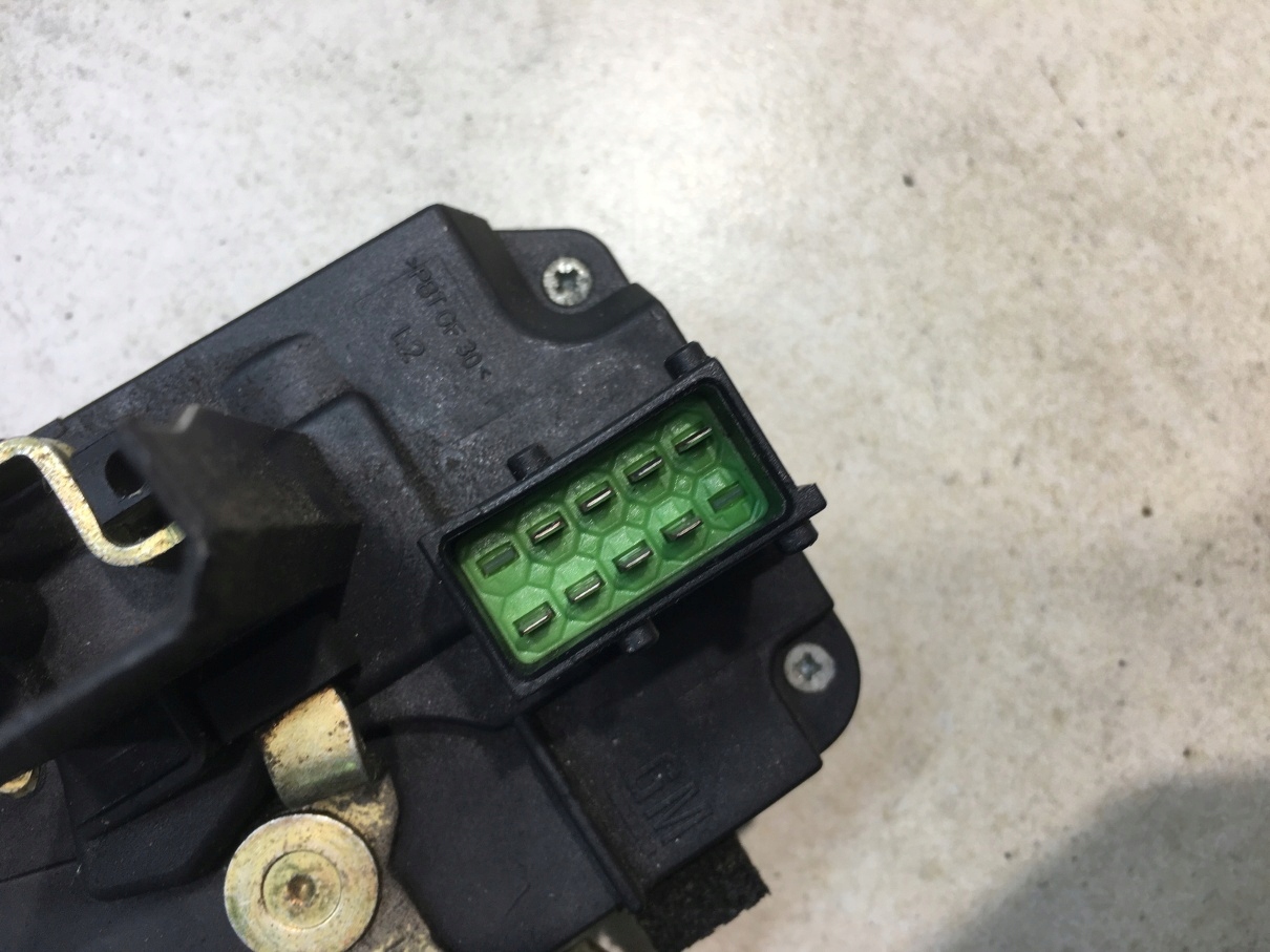lock door left front SAAB 9-5 and 4855151 8 PIN
