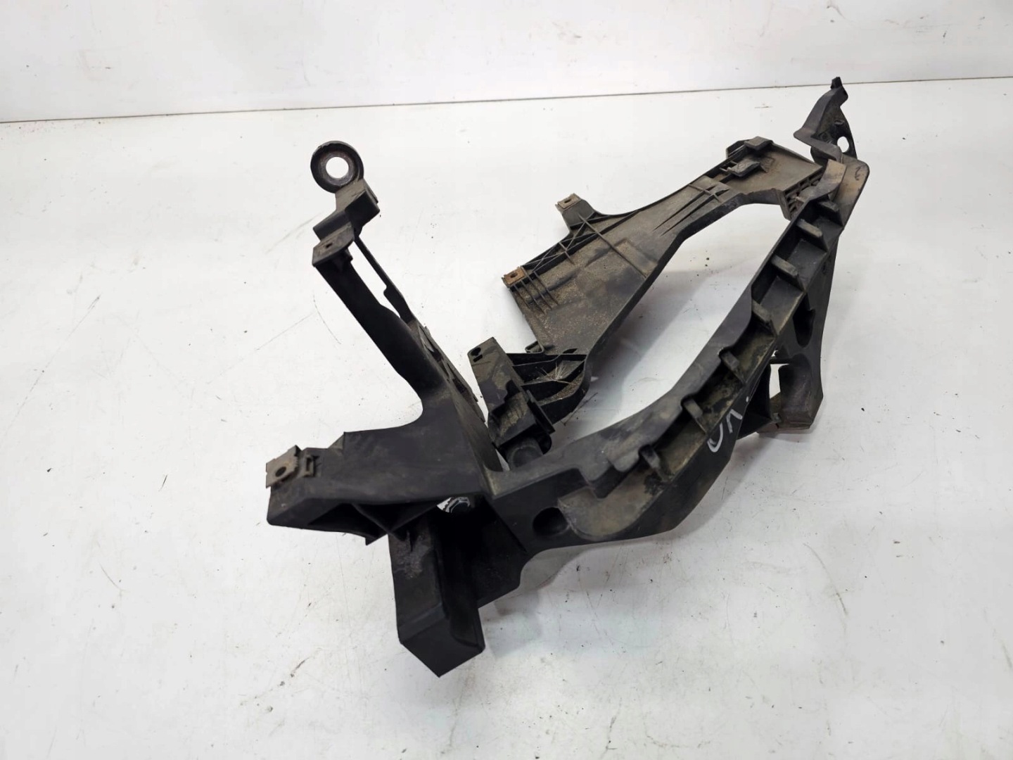 support REFLEKTORA left AUDI A4 B8 LIFT 8K0805607B OK