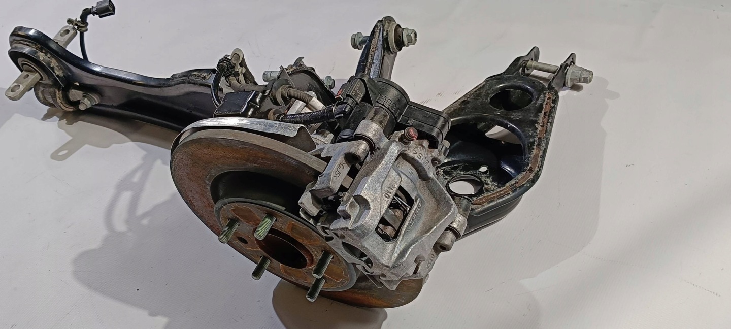 sususpension swing arm caliper disc rear part left Chrysler Pacifica 2021