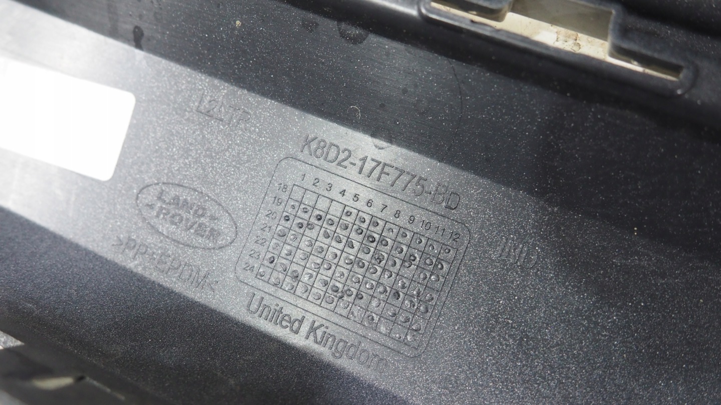 Range Rover Evoque II R Dynamic bumper front front K8D2-17F775-BD