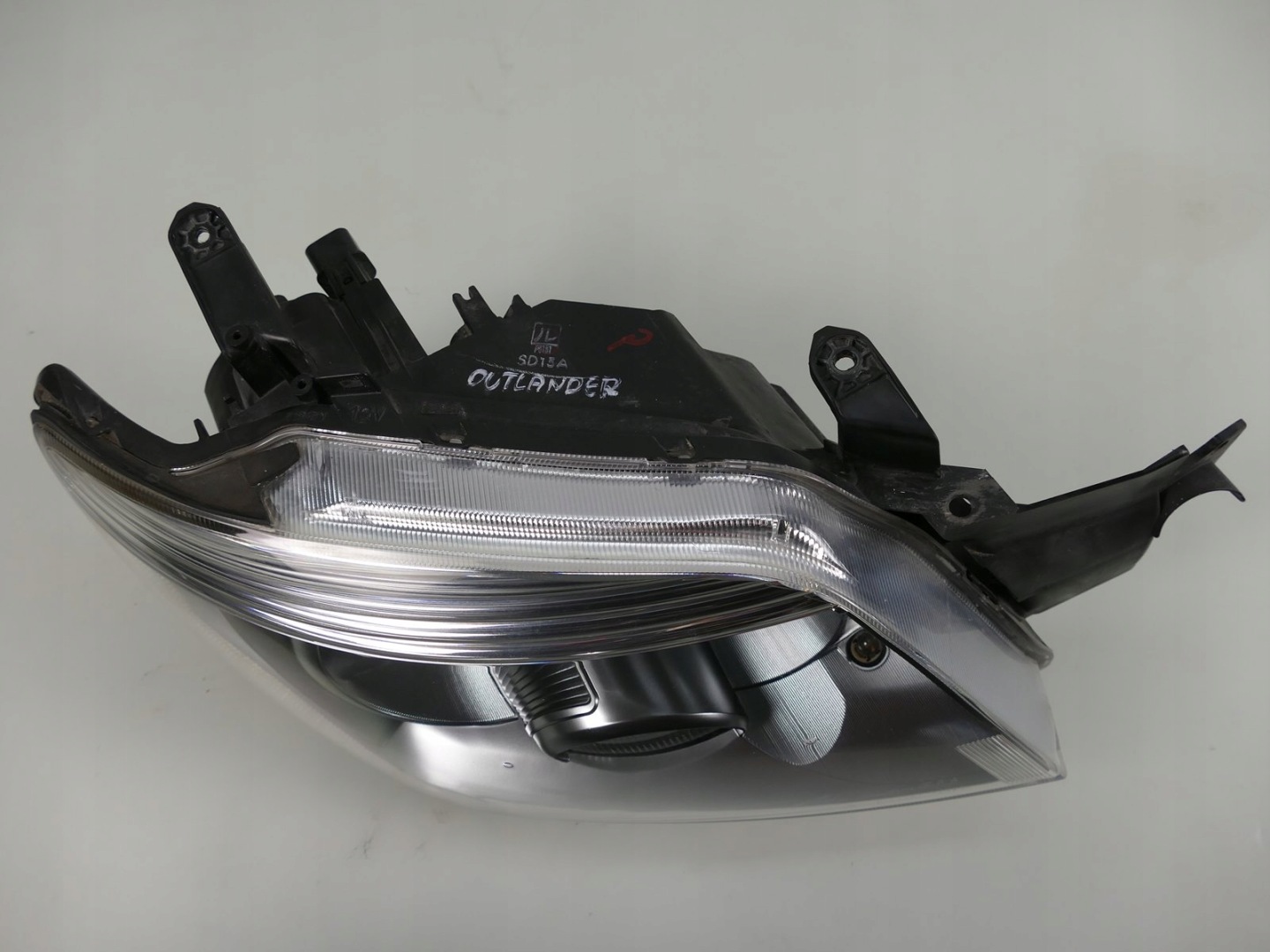 light right front front Mitsubishi OUTLANDER and lift 2003-07r. Europa